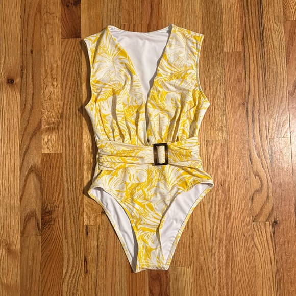 Sports Illustrated Swim One Piece Bathing Suit - Picture 4 of 7